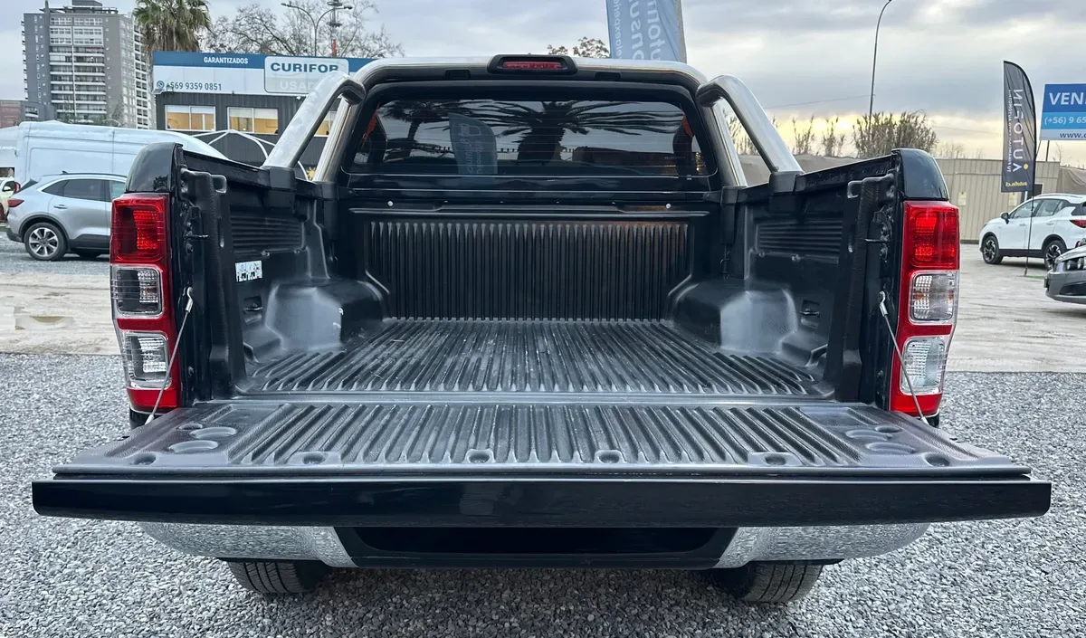 Ford Ranger 3.2 Dsl Xlt Mt Diesel año 2022