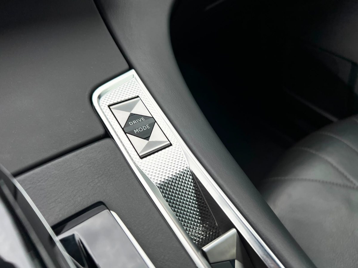 DS Automobiles Ds 7 Crossback Rivoli Hdi 2.0 año 2023