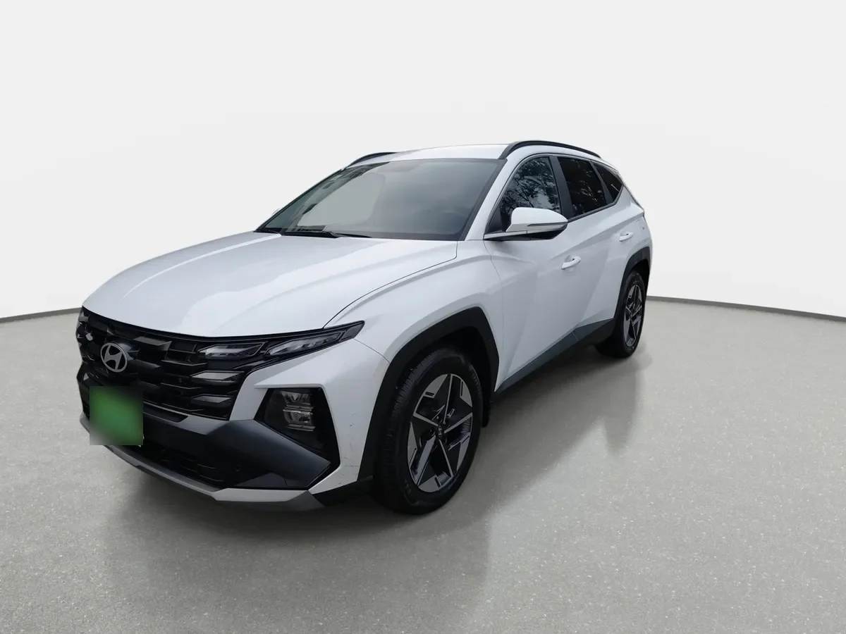 Hyundai Tucson 2.0 Nx4 Plus Fl Diesel 4wd At 5p año 2025