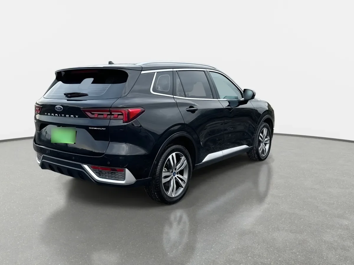 Ford Territory 1.5 Titanium 4x2 At 5p año 2025