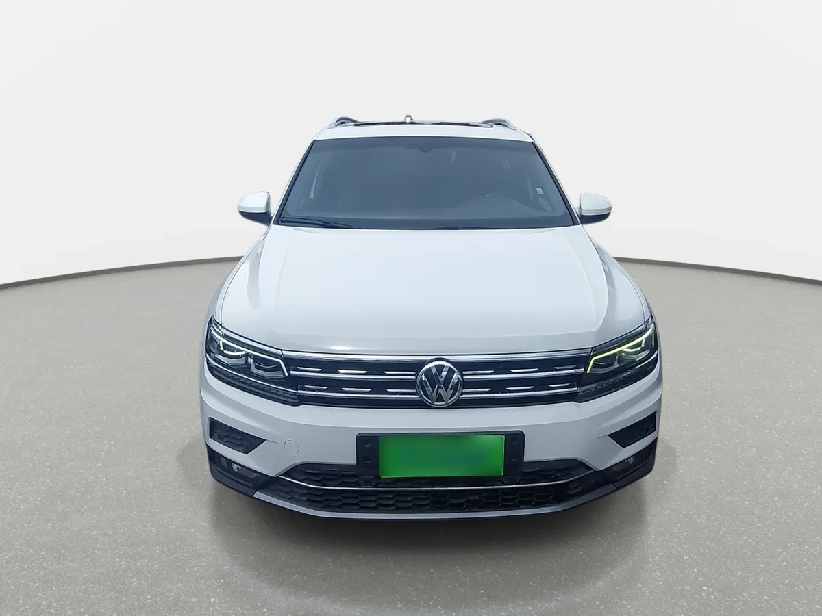 Volkswagen Tiguan 2.0 Tsi Limited 4motion 4x4 At 5p año 2019