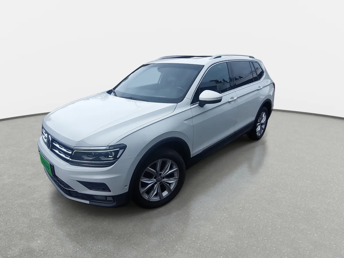 Volkswagen Tiguan 2.0 Tsi Limited 4motion 4x4 At 5p año 2019
