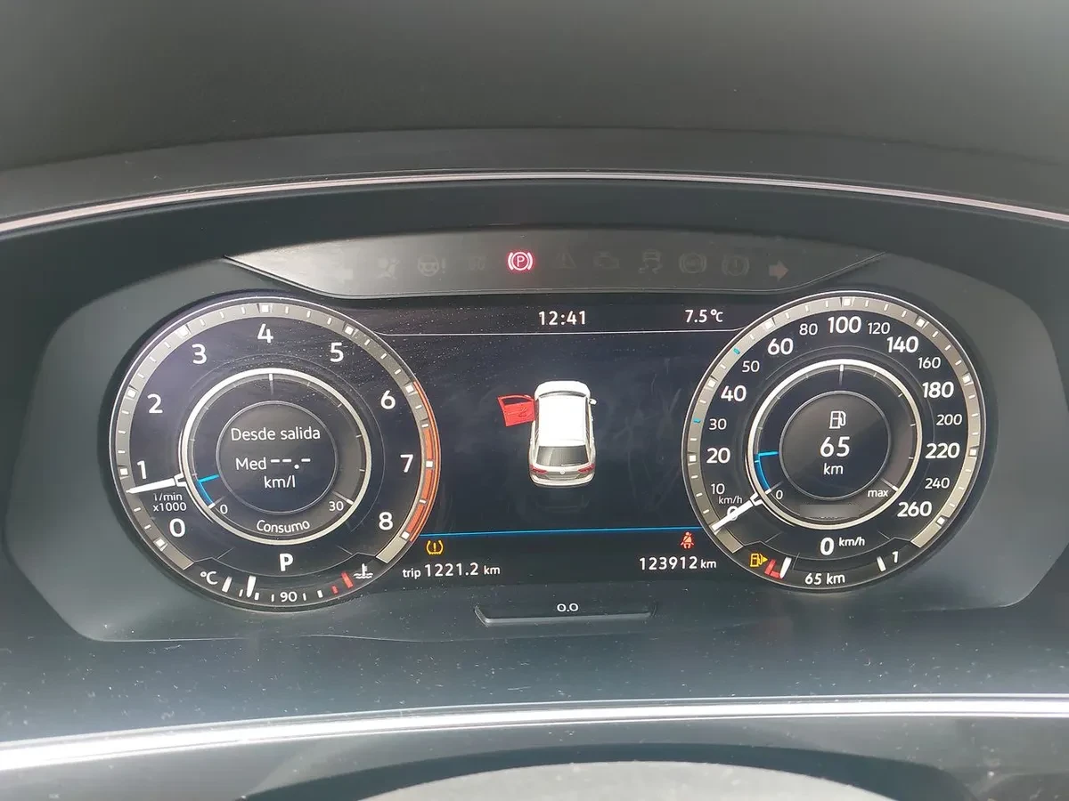 Volkswagen Tiguan 2.0 Tsi Limited 4motion 4x4 At 5p año 2019