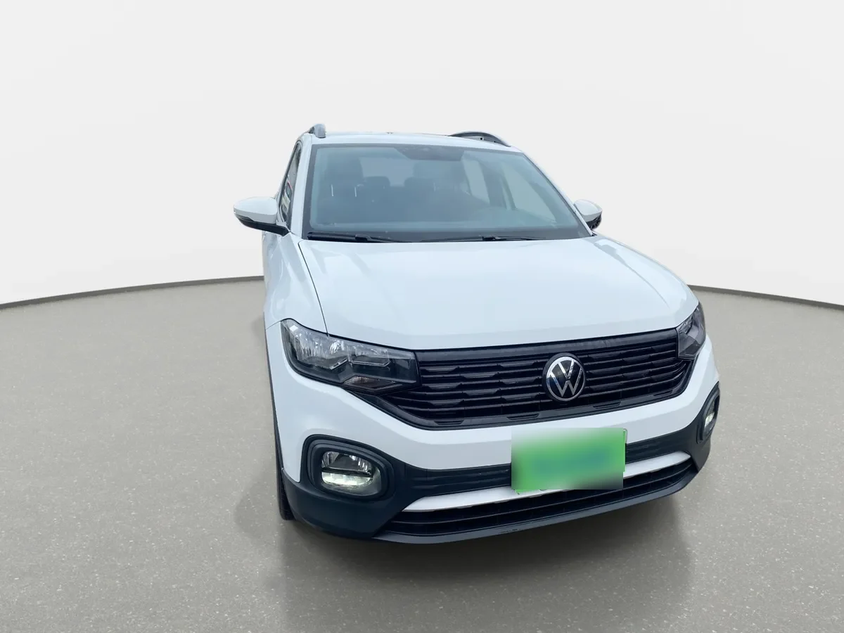 Volkswagen T-Cross 1.0 Tsi Trendline 4x2 5mt 5p año 2024
