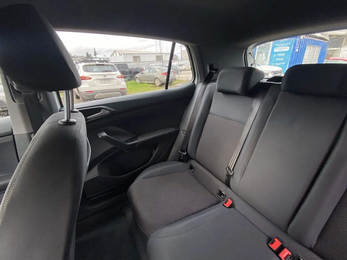 Volkswagen T-Cross 1.0 Tsi Trendline 4x2 5mt 5p año 2024