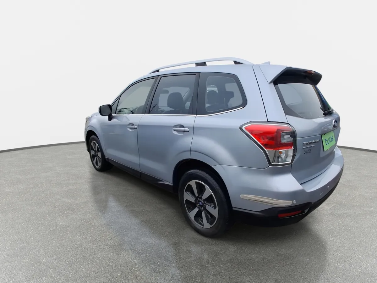 Subaru Forester 2.0i Awd Dynamic Si Drive At 5p año 2017