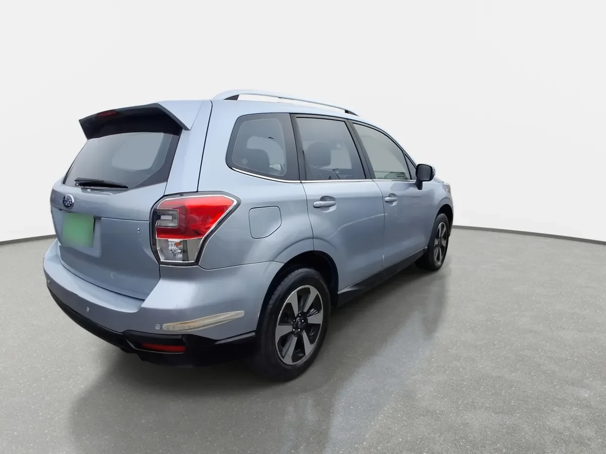 Subaru Forester 2.0i Awd Dynamic Si Drive At 5p año 2017