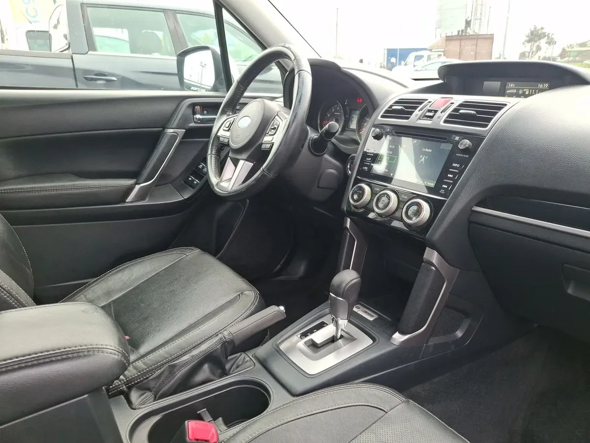 Subaru Forester 2.0i Awd Dynamic Si Drive At 5p año 2017