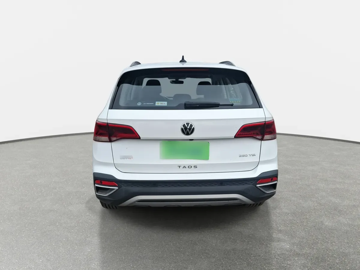 Volkswagen Taos 1.4 Tsi Comfortline 4x2 At 5p año 2026
