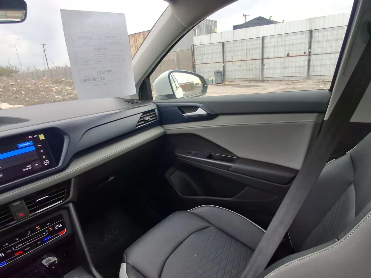 Volkswagen Taos 1.4 Tsi Comfortline 4x2 At 5p año 2026