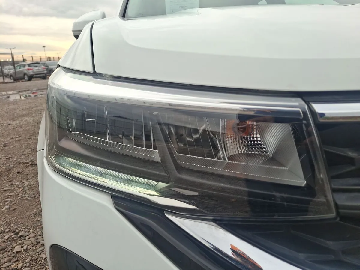 Volkswagen Taos 1.4 Tsi Comfortline 4x2 At 5p año 2026