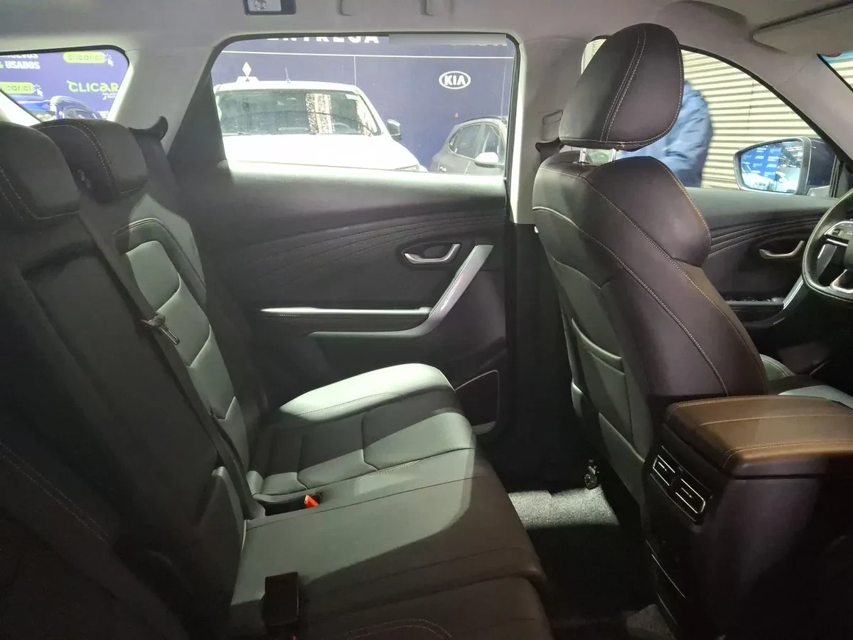 Jetour X70 1.5t Lux Fl 4x2 Mt 5p año 2025