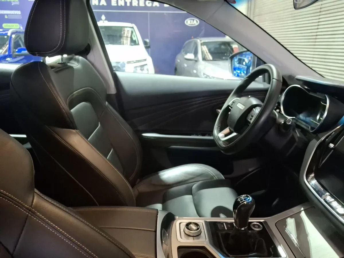 Jetour X70 1.5t Lux Fl 4x2 Mt 5p año 2025
