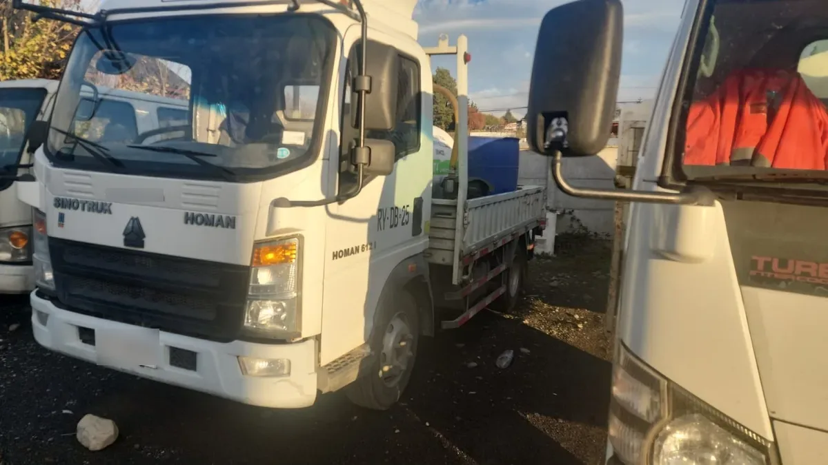 Sinotruk HOMAN 612.i 1217 C No Sé La Versión año 2022