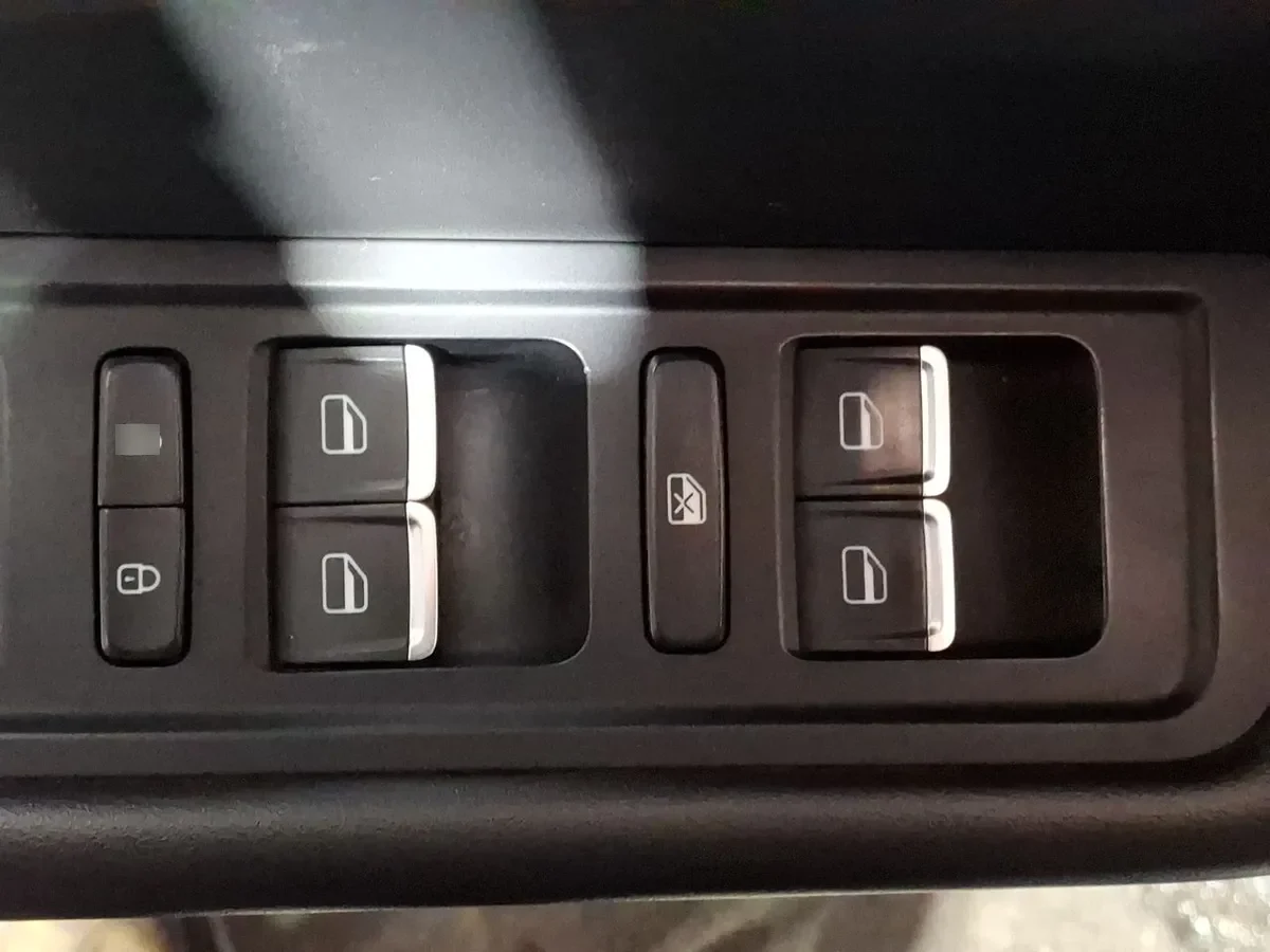 Jetour X70 1.5t Lux Fl 4x2 Mt 5p año 2025