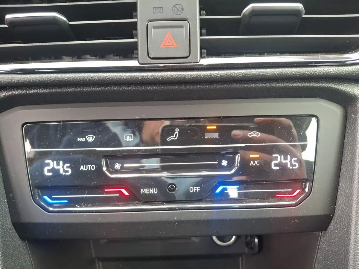 Volkswagen Taos 1.4 Tsi Comfortline 4x2 At 5p año 2026