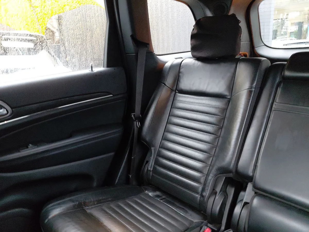 Jeep Grand Cherokee 3.6 Limited 4x4 At 5p año 2022
