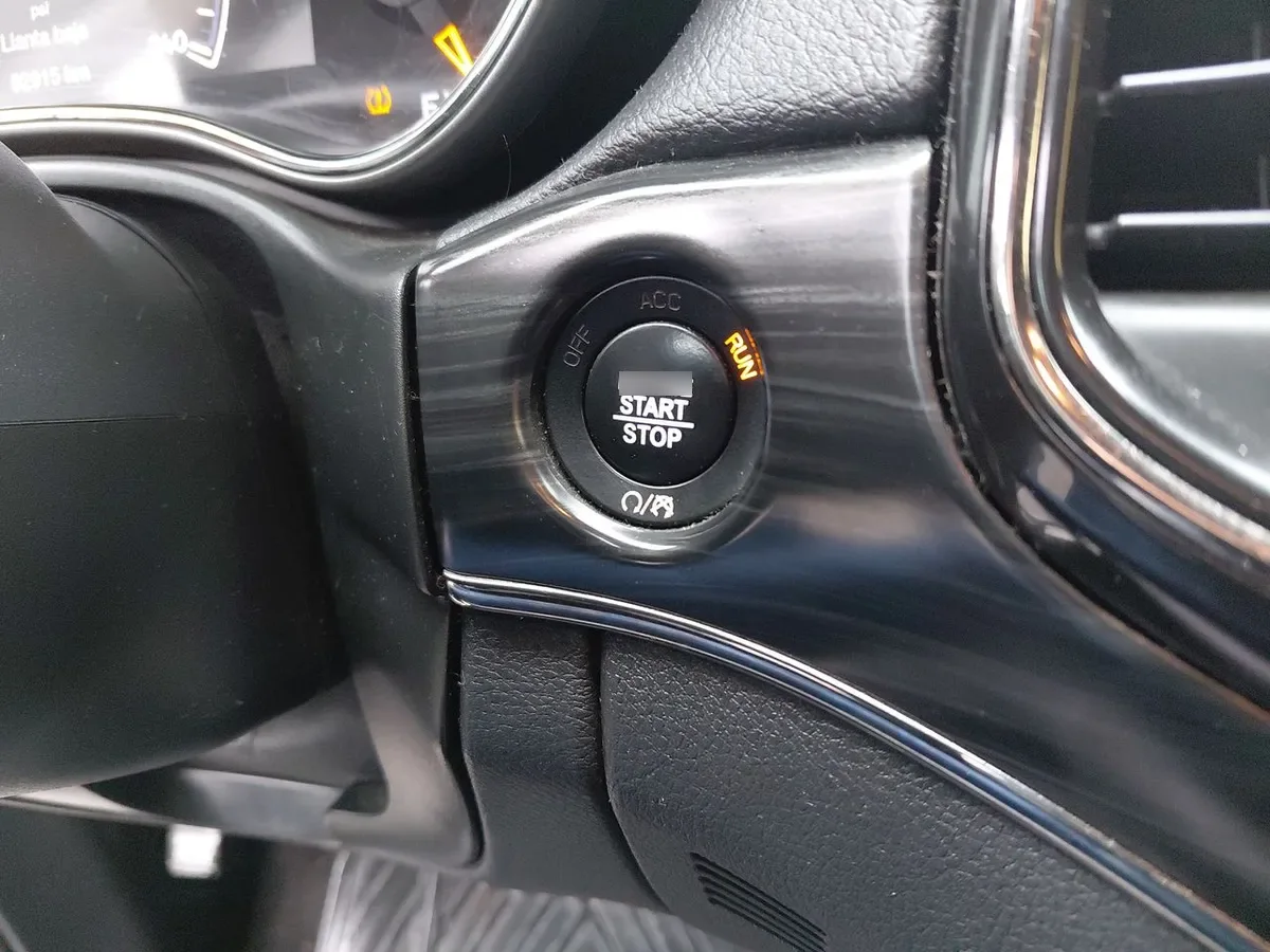 Jeep Grand Cherokee 3.6 Limited 4x4 At 5p año 2022