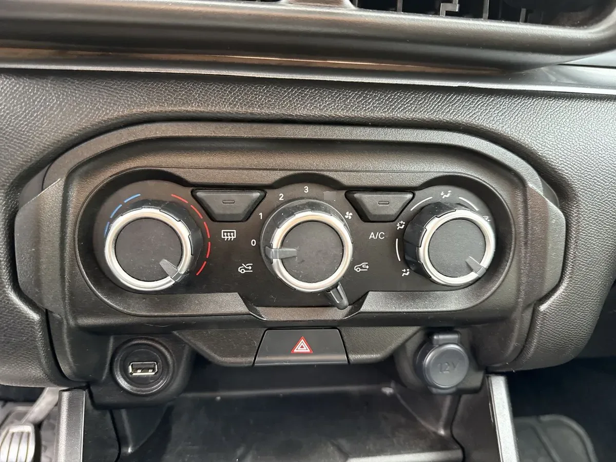Citroën C3 1.2 Feel Puretech 4x2 82 Bvm Mt 5p año 2025