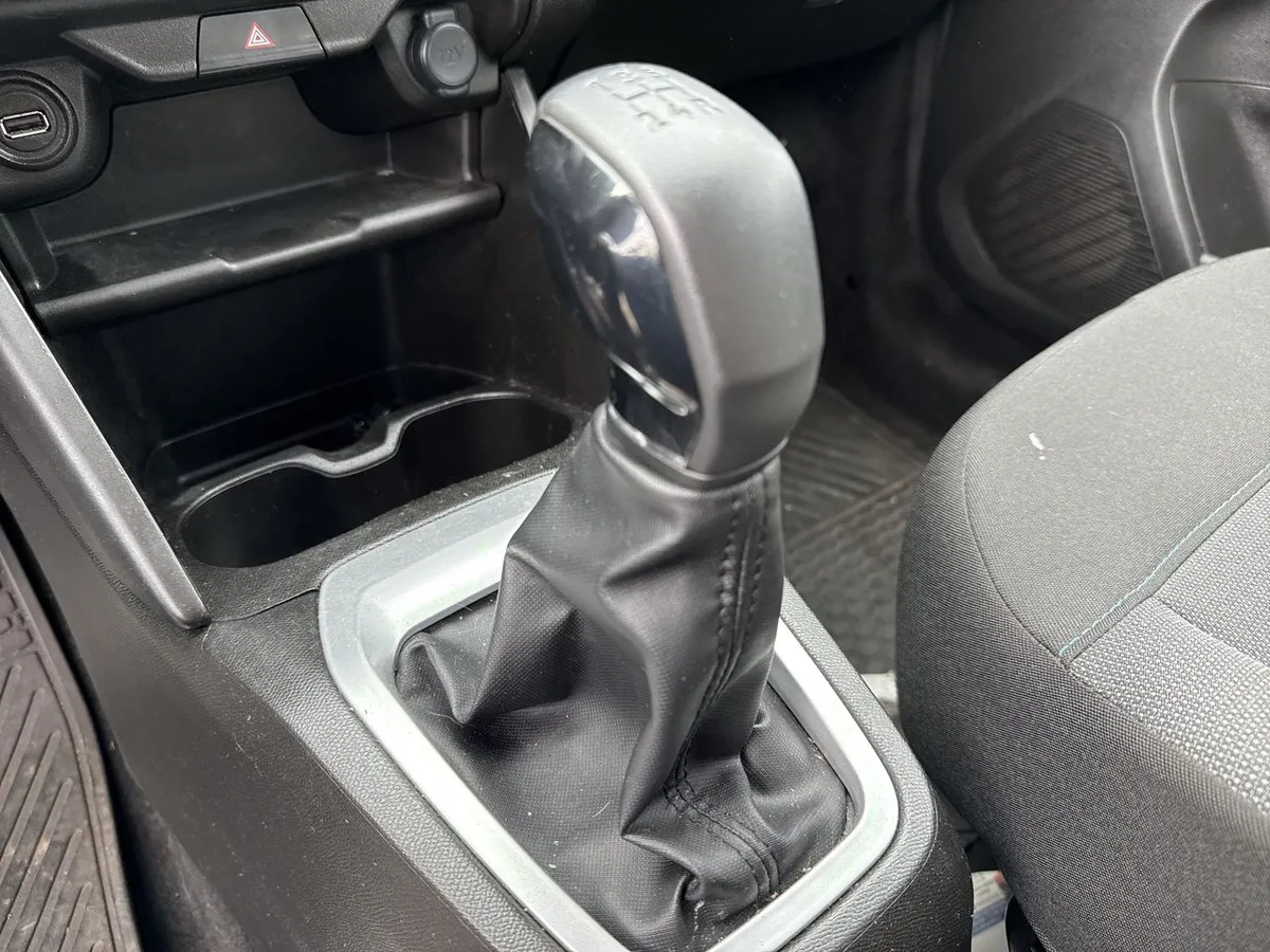 Citroën C3 1.2 Feel Puretech 4x2 82 Bvm Mt 5p año 2025