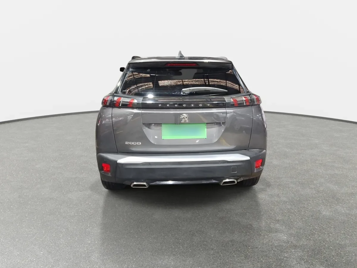 Peugeot 2008 1.2 Allure Puretech 4x2 130 Mt 5p año 2021