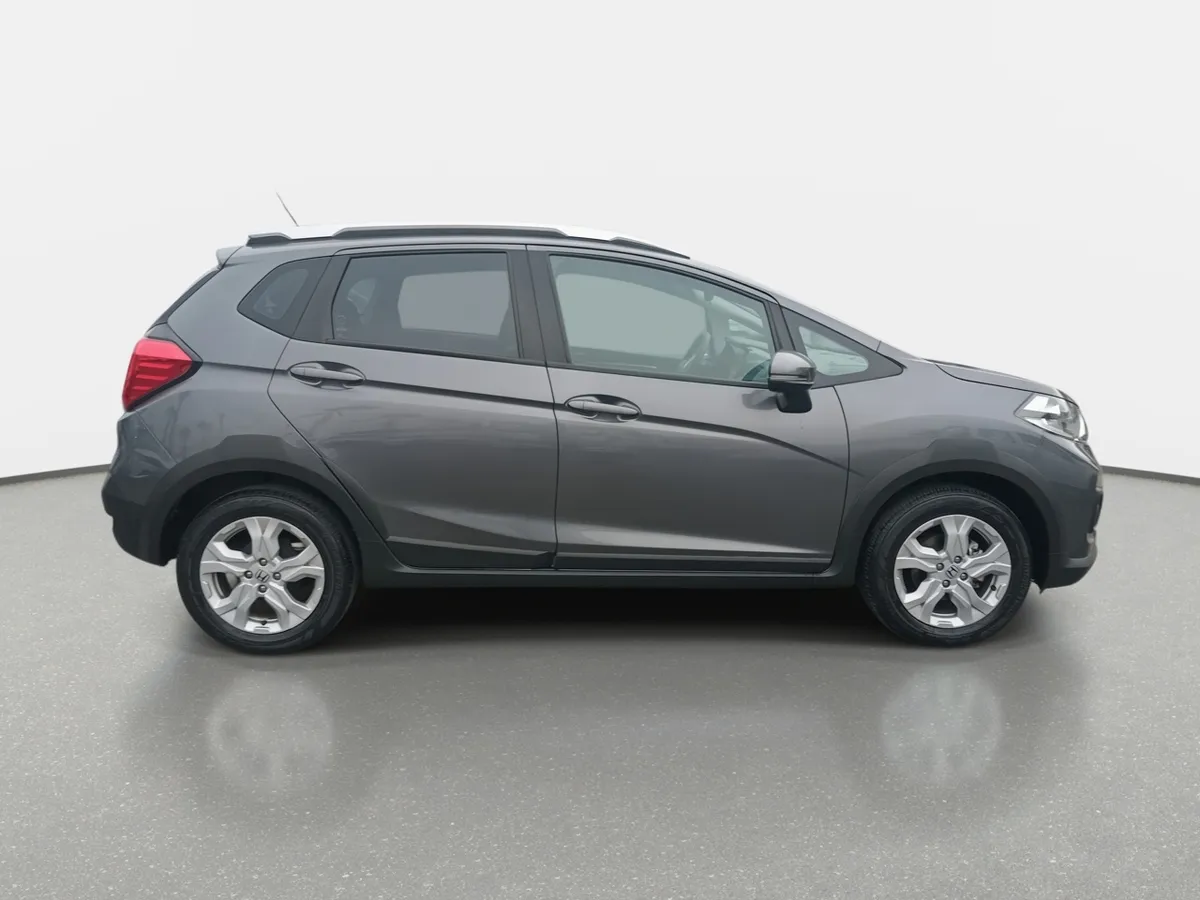 Honda Wr-V 1.5 Lx 4x2 Mt 5p año 2024
