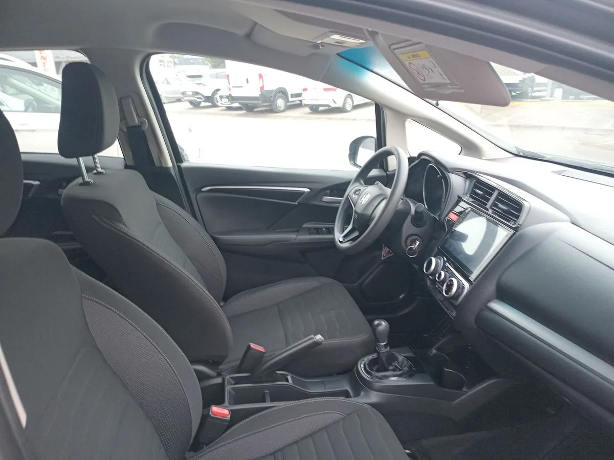 Honda Wr-V 1.5 Lx 4x2 Mt 5p año 2024