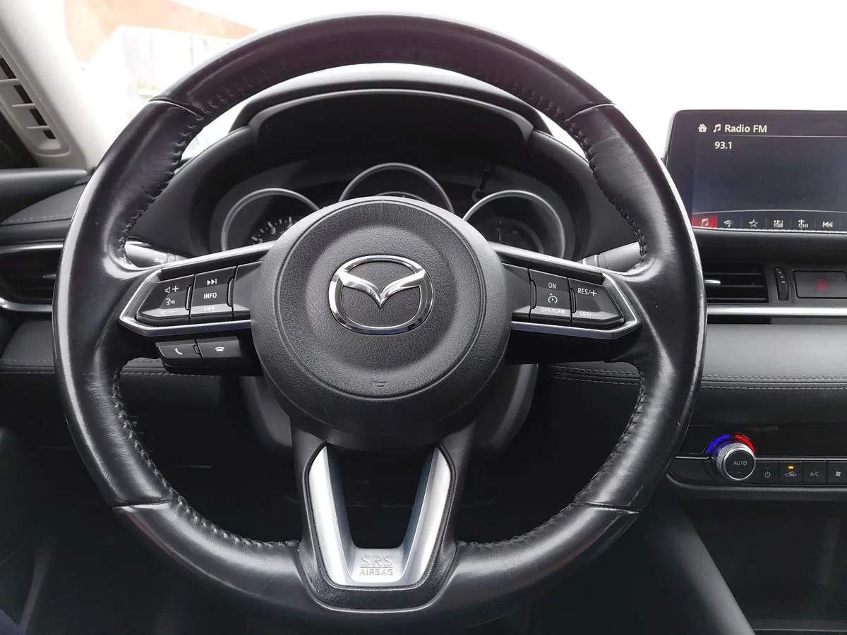 Mazda 6 2.0 Core 4x2 6mt 4p año 2024