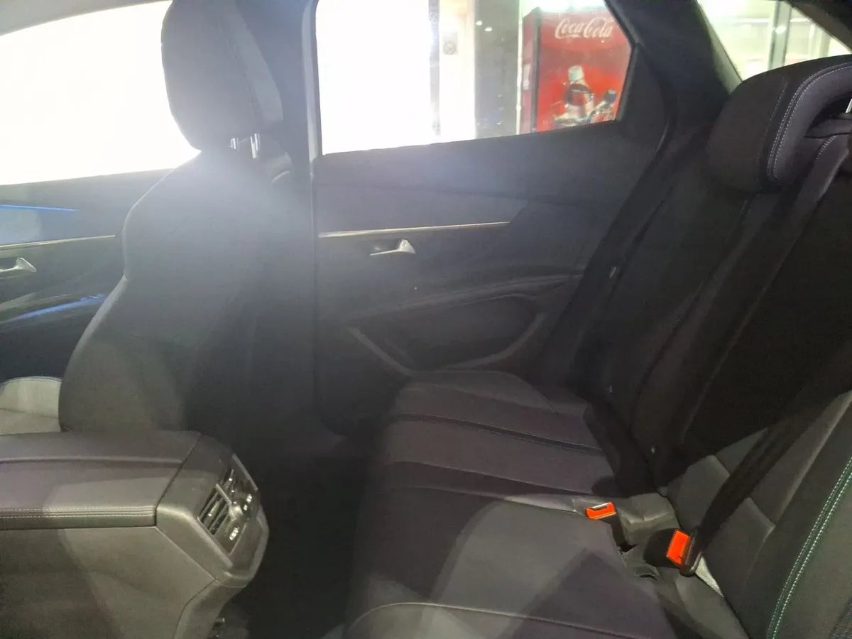 Peugeot 3008 1.6 Allure Pack Thp 165 4x2 Eat6 5p año 2023