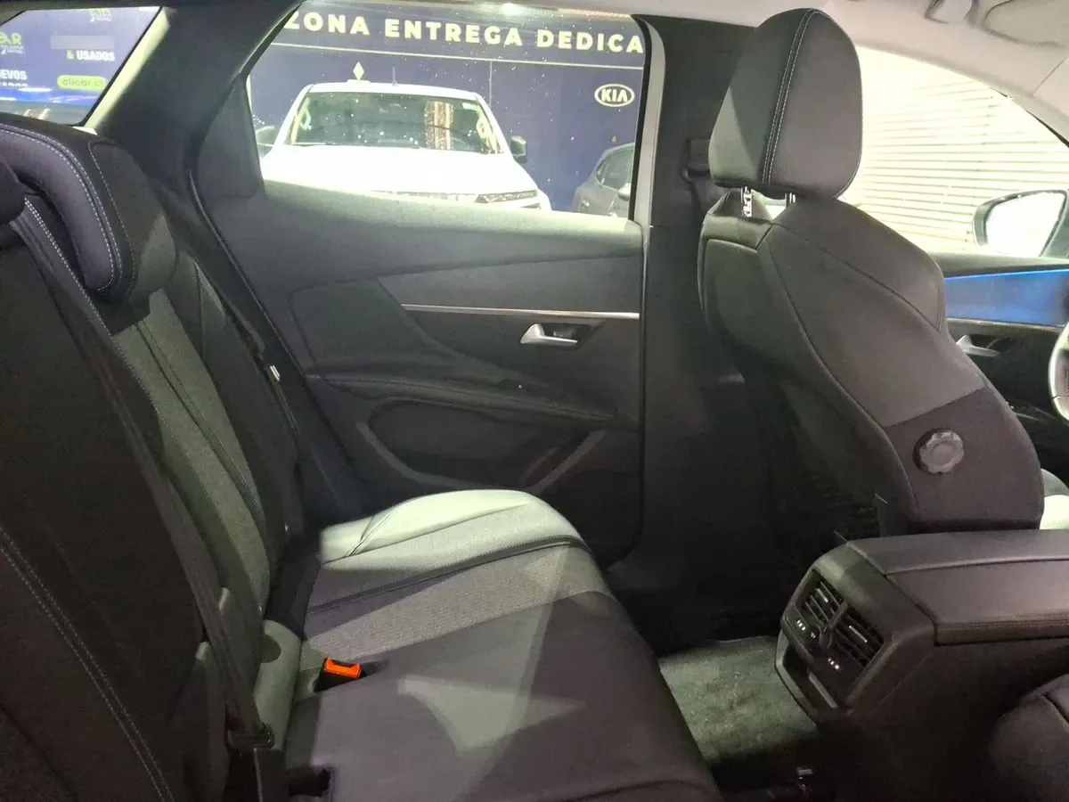 Peugeot 3008 1.6 Allure Pack Thp 165 4x2 Eat6 5p año 2023
