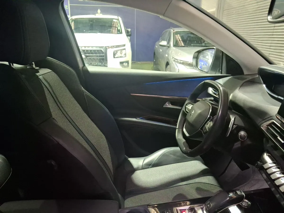 Peugeot 3008 1.6 Allure Pack Thp 165 4x2 Eat6 5p año 2023