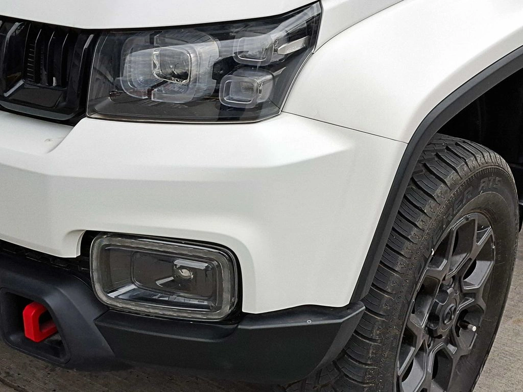BAIC Bj40 Luxury año 2024