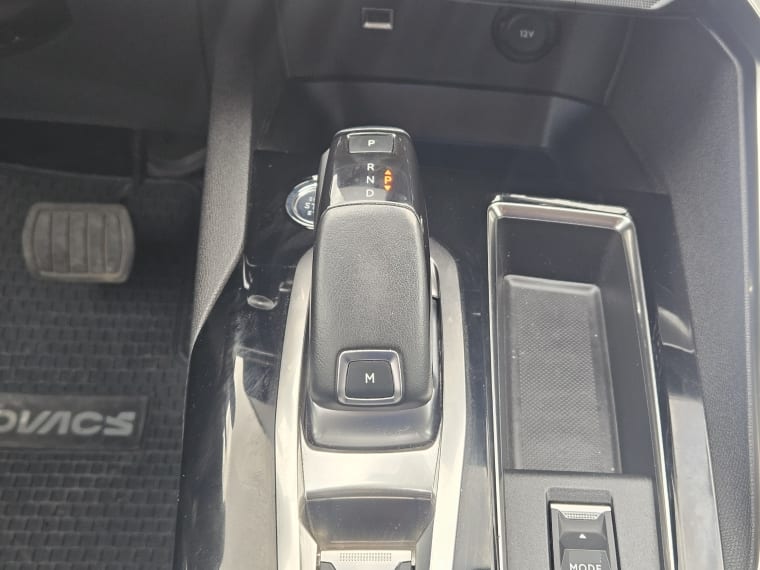 Peugeot 3008 Allure Pack Thp 165 At 1.6 año 2021