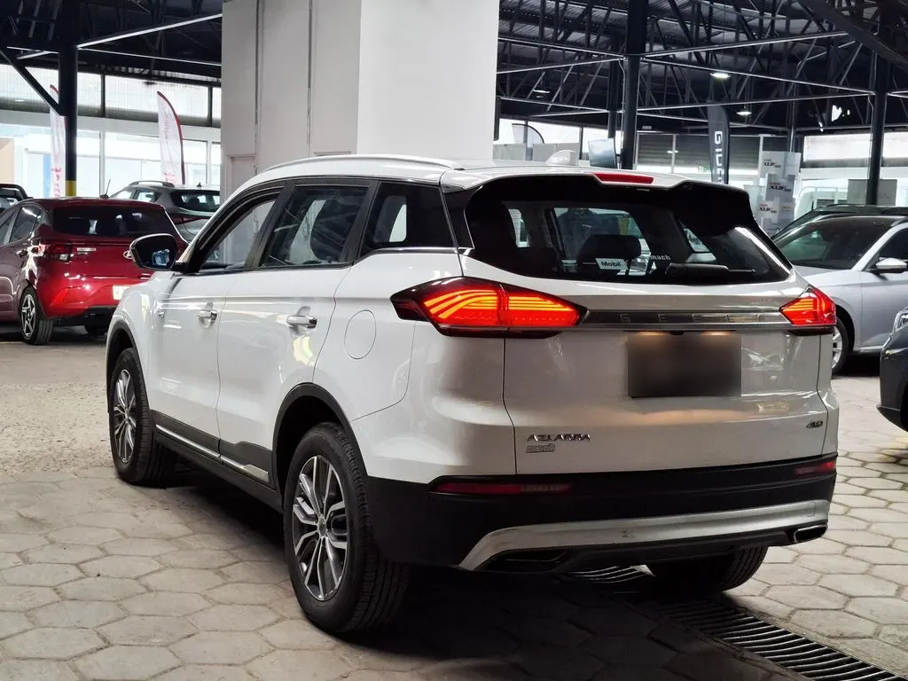 Geely Azkarra 1.5t Luxury 4x4 Dct 7at 5p año 2024