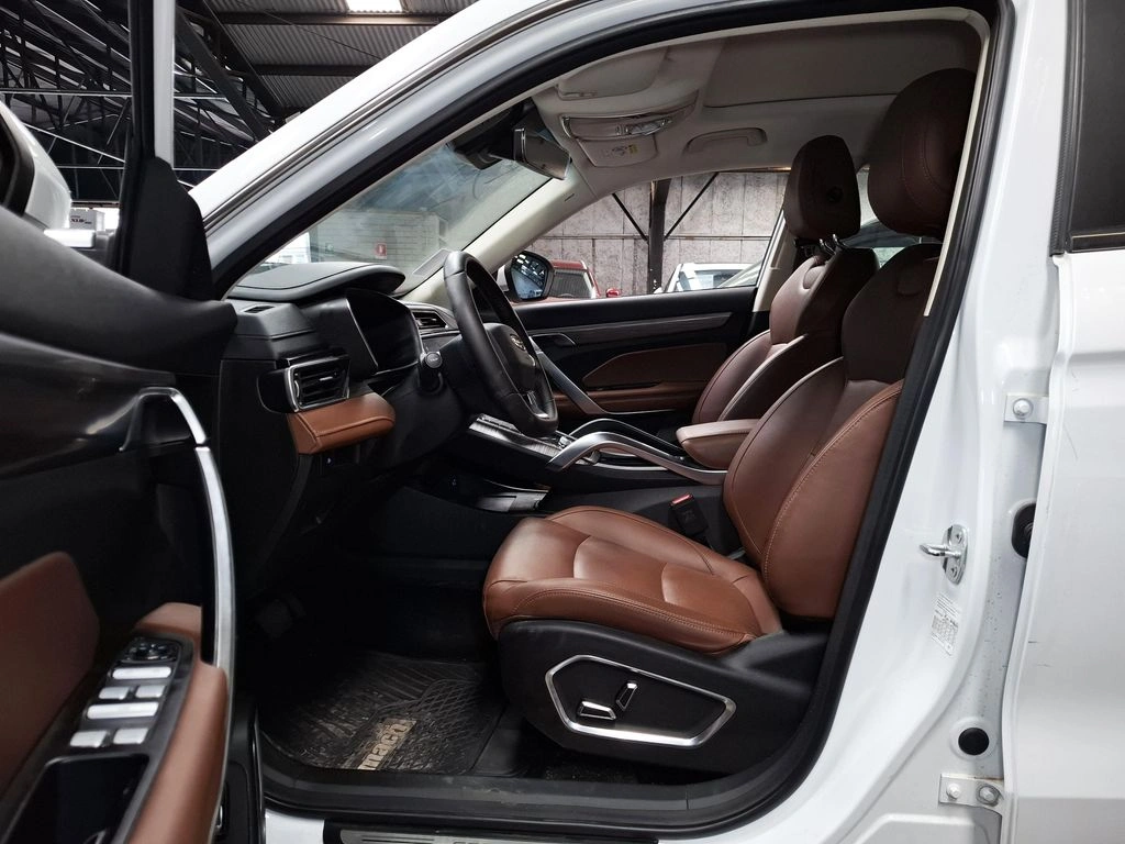 Geely Azkarra 1.5t Luxury 4x4 Dct 7at 5p año 2024
