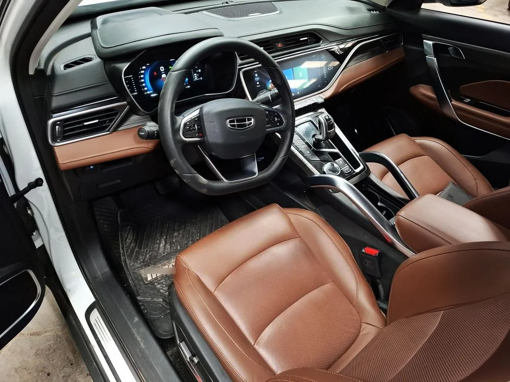 Geely Azkarra 1.5t Luxury 4x4 Dct 7at 5p año 2024