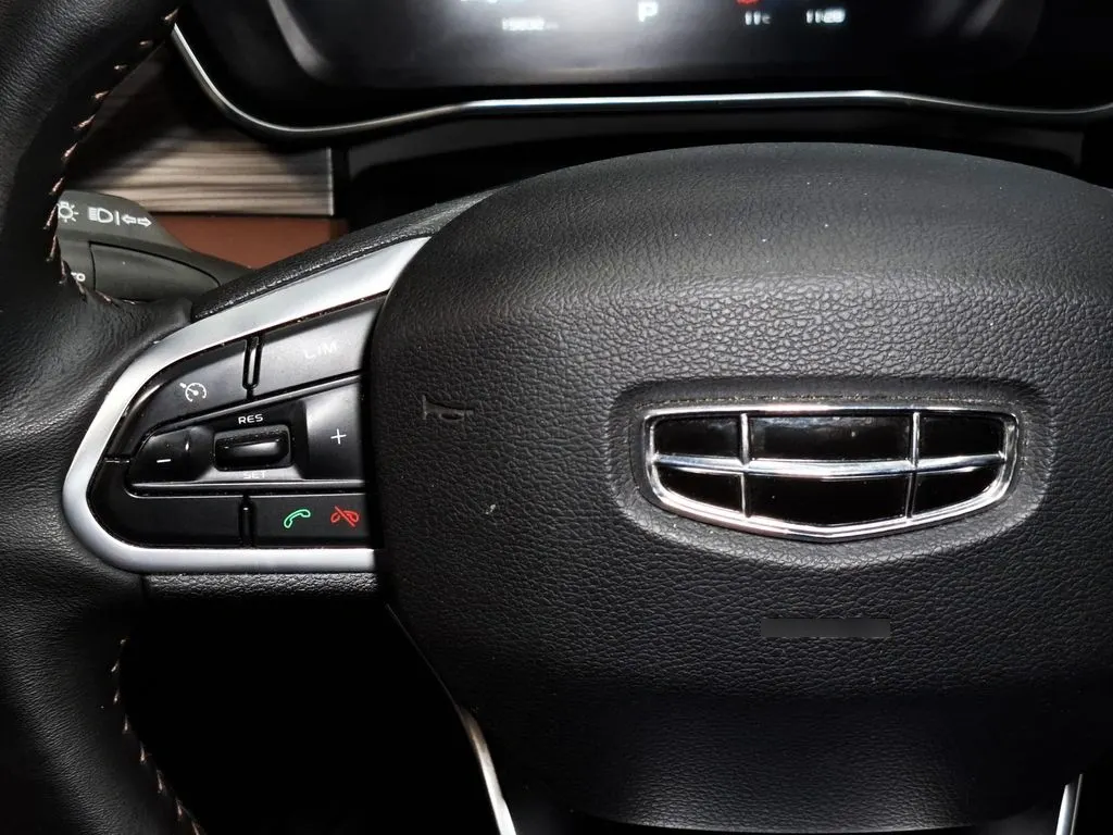 Geely Azkarra 1.5t Luxury 4x4 Dct 7at 5p año 2024