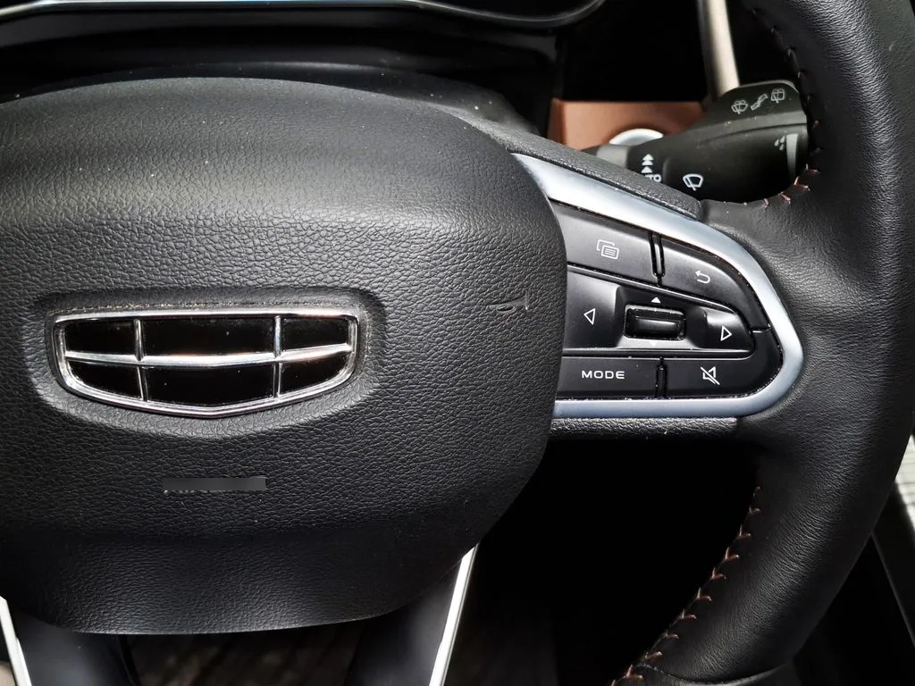 Geely Azkarra 1.5t Luxury 4x4 Dct 7at 5p año 2024