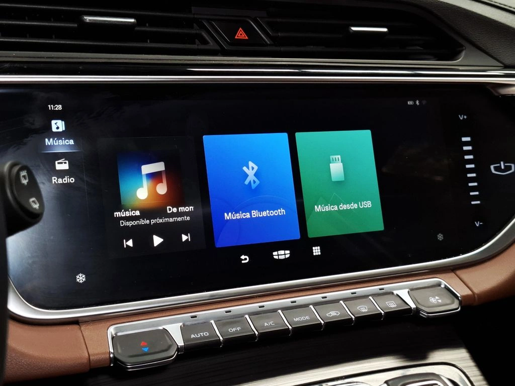 Geely Azkarra 1.5t Luxury 4x4 Dct 7at 5p año 2024