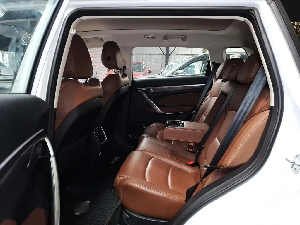 Geely Azkarra 1.5t Luxury 4x4 Dct 7at 5p año 2024