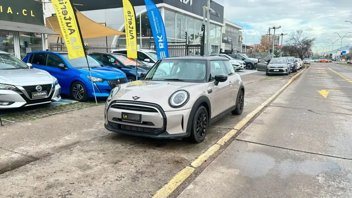 Mini Cooper F56 Esencial Hb 1.5 Aut 3p año 2023