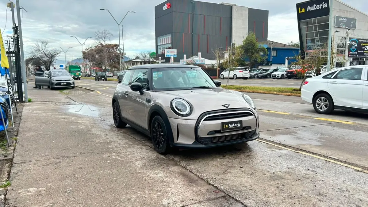 Mini Cooper F56 Esencial Hb 1.5 Aut 3p año 2023