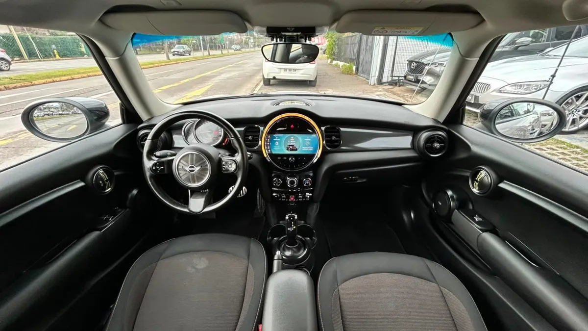 Mini Cooper F56 Esencial Hb 1.5 Aut 3p año 2023