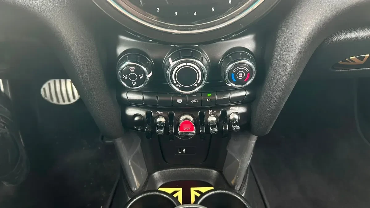 Mini Cooper F56 Esencial Hb 1.5 Aut 3p año 2023