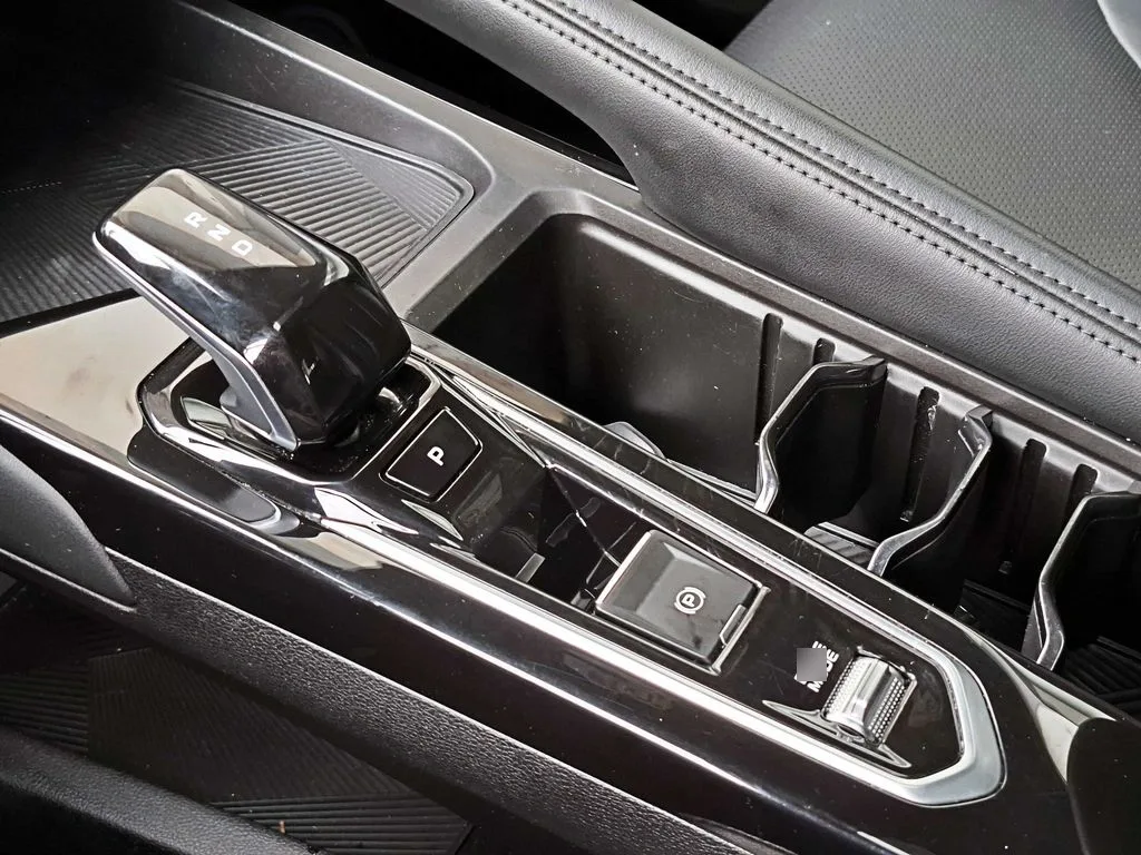 Geely Coolray 1.5 Exclusive 4x2 At 5p año 2024