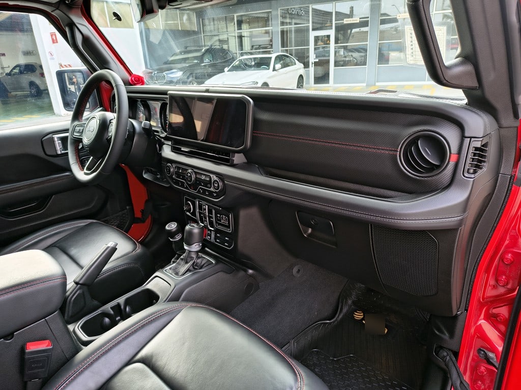 Jeep Wrangler 2.0 Rubicon 4wd At 4p año 2024