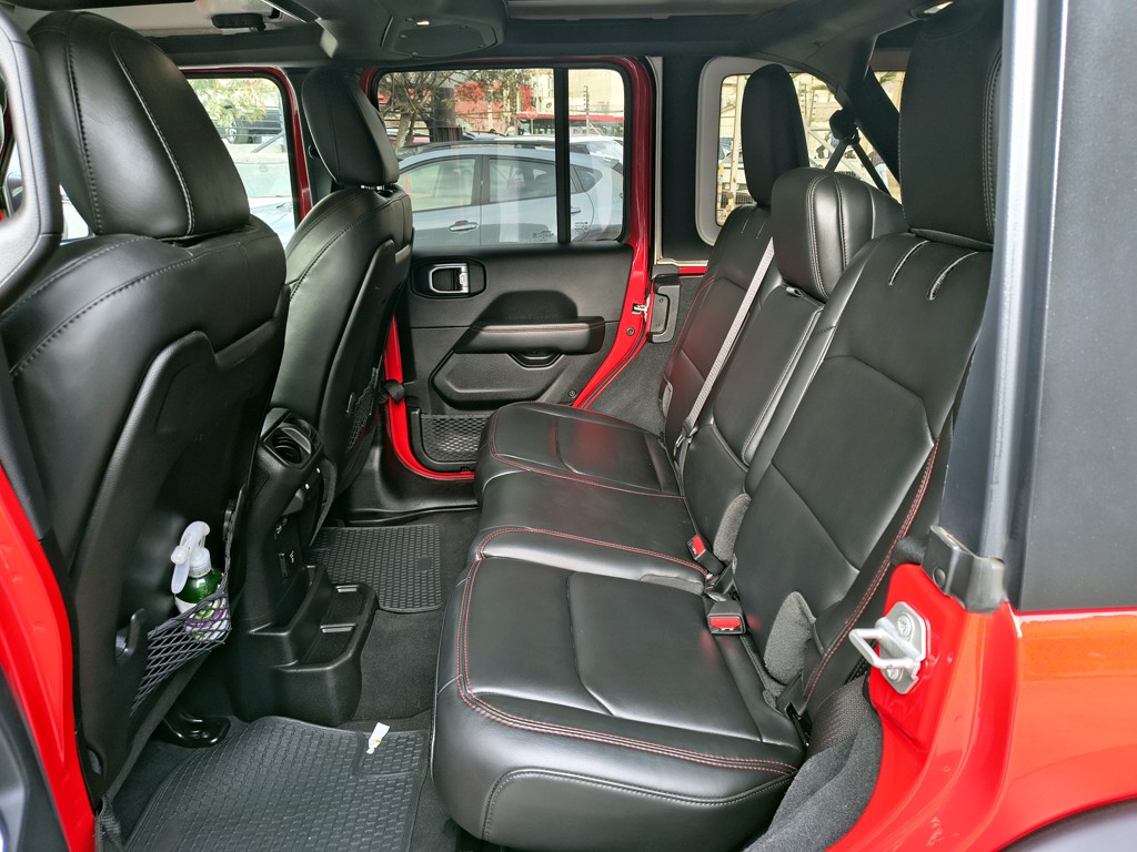 Jeep Wrangler 2.0 Rubicon 4wd At 4p año 2024