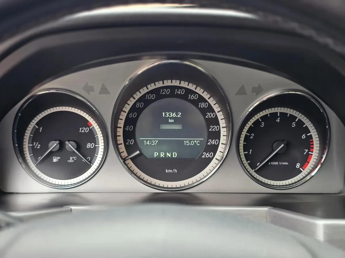 Mercedes Benz GLK350 3.5 At año 2012