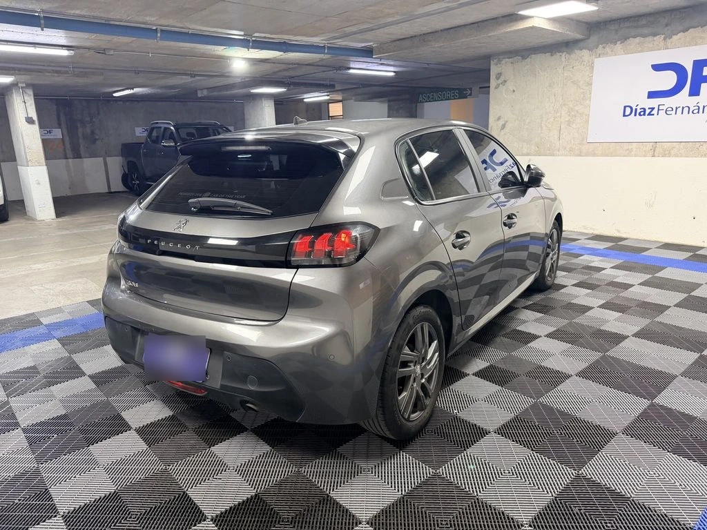 Peugeot 208 1.2 Allure Pack Puretech 130 At año 2021