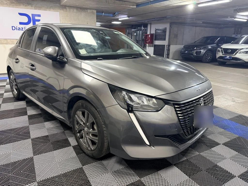 Peugeot 208 1.2 Allure Pack Puretech 130 At año 2021